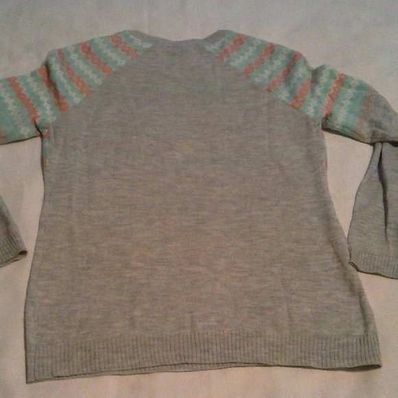 Rue 21 Sweater - Picture 4 of 4